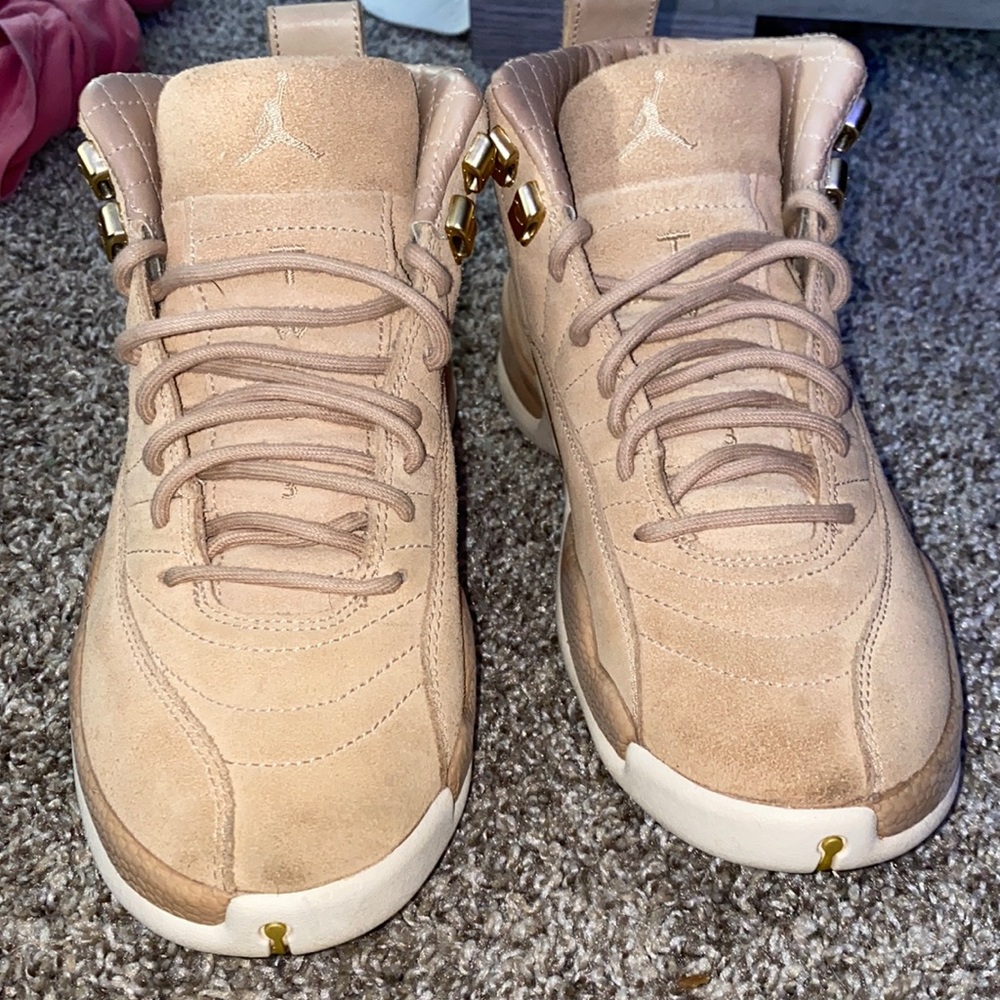 Air Jordan 12 retro tan